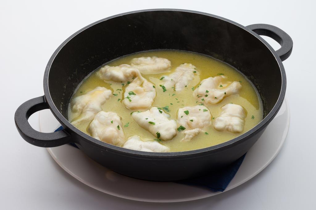 Oviñana Hotel Restaurante Cabo Vidio מראה חיצוני תמונה