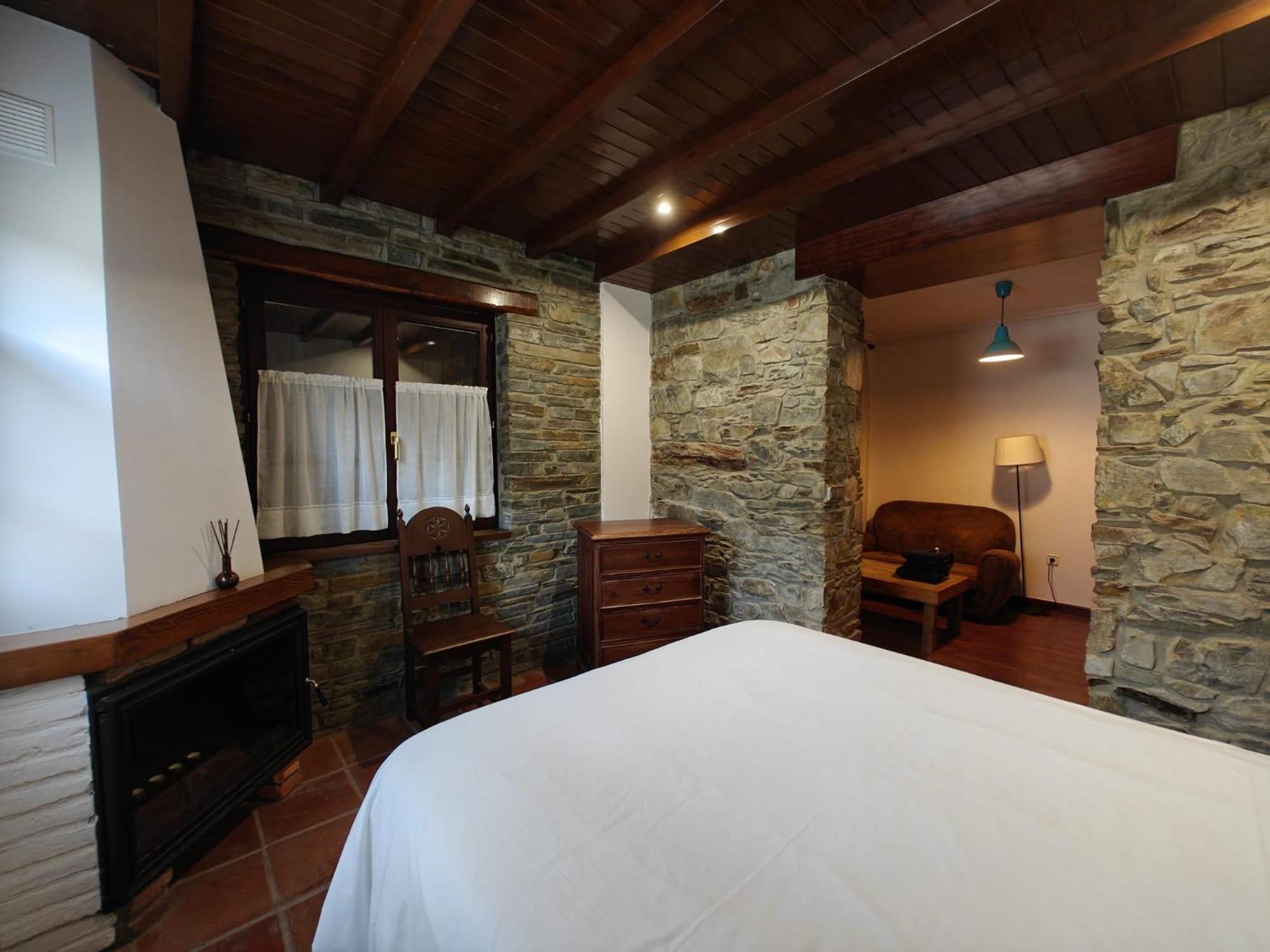 Oviñana Hotel Restaurante Cabo Vidio מראה חיצוני תמונה