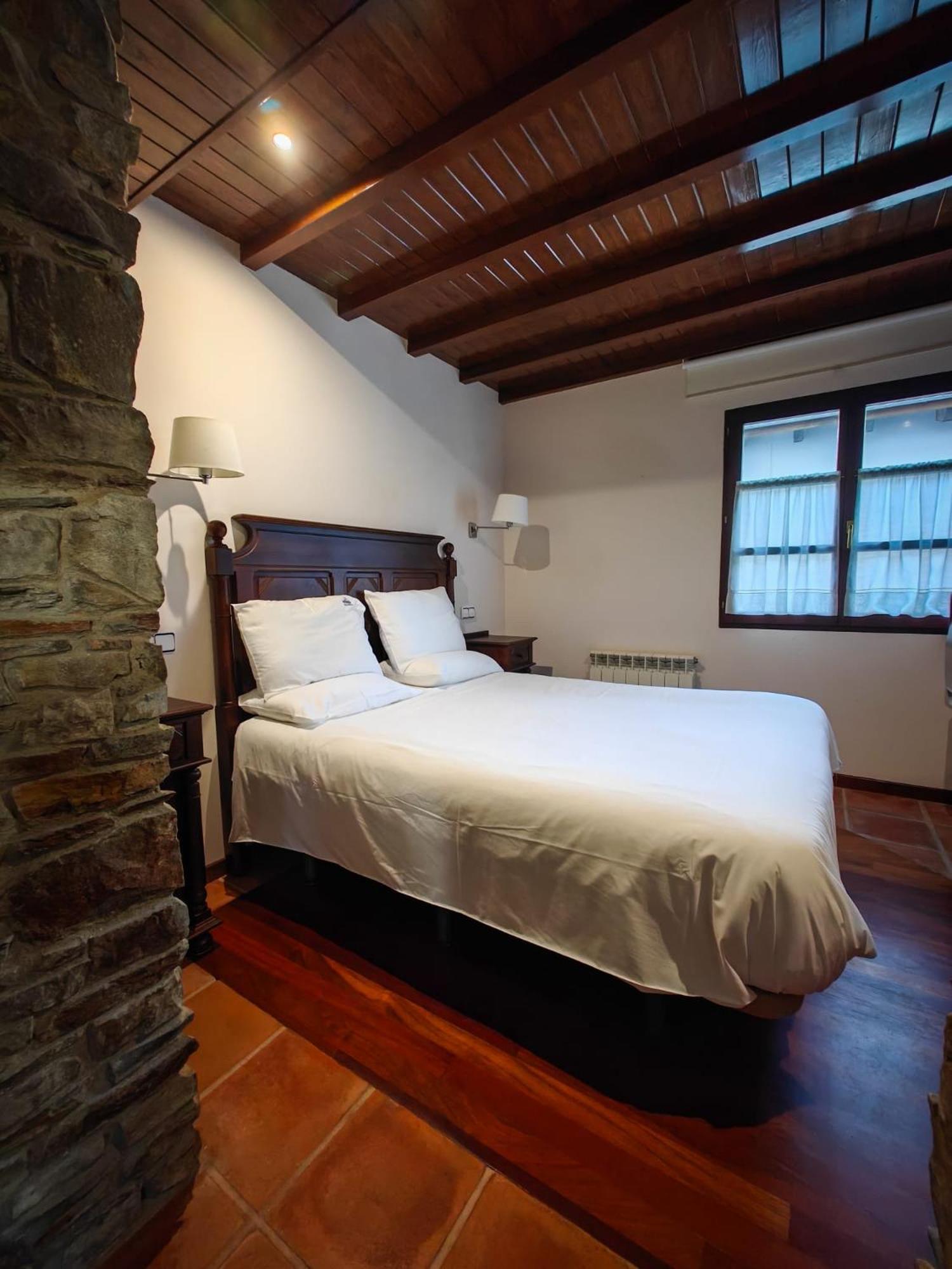 Oviñana Hotel Restaurante Cabo Vidio מראה חיצוני תמונה